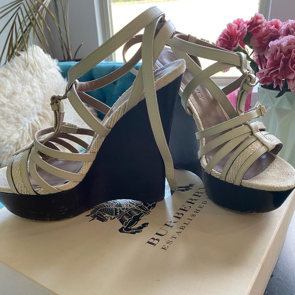 Burberry sandals - Picture 1 of 4